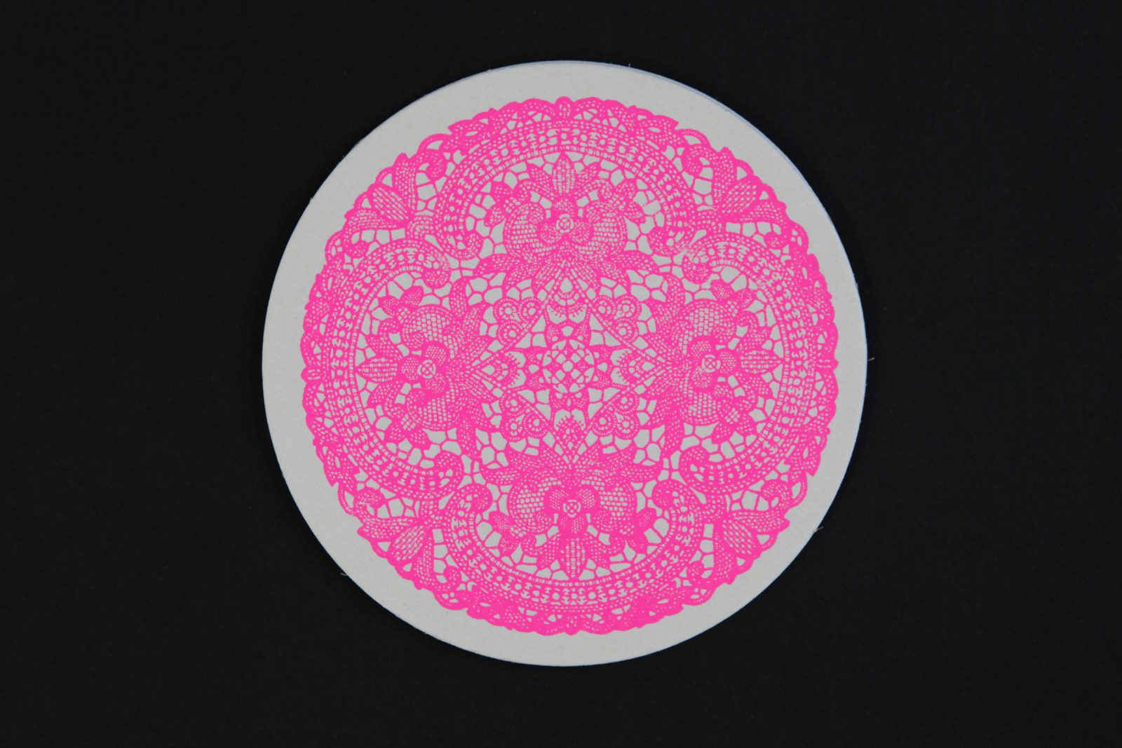 Ornamentrund neonpink3