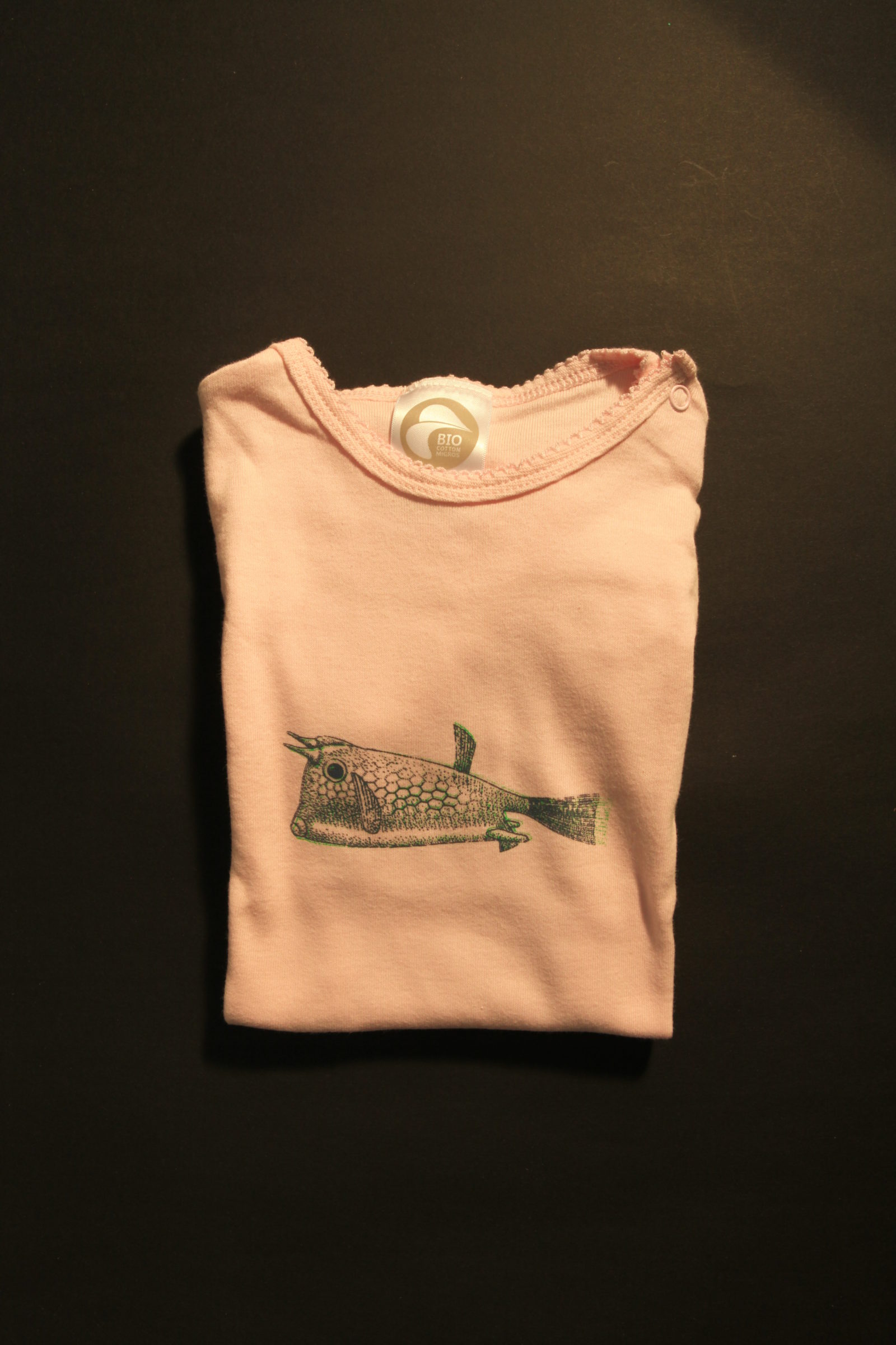 Kinderbody langarm kofferfisch gruen